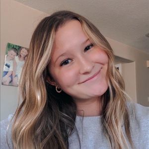 Meet your Posher, Avery